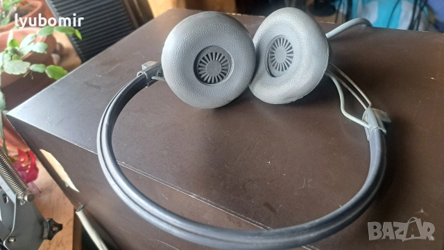 AKG K-150, снимка 4 - Слушалки и портативни колонки - 54061936