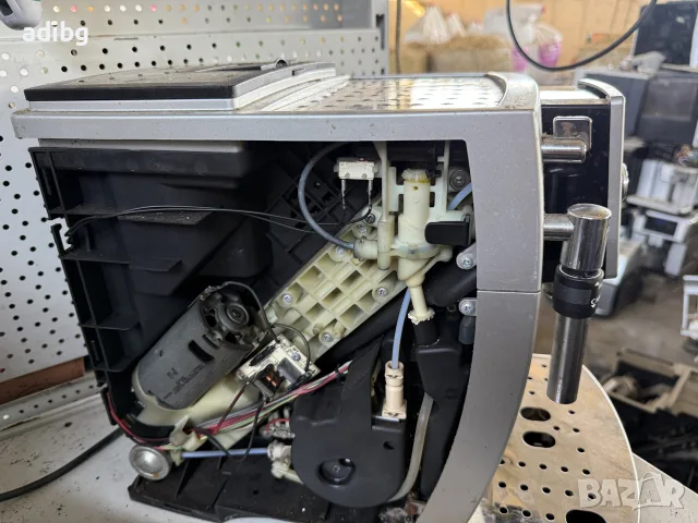 На Части - Delonghi ECAM 23.420 Magnifica S , снимка 6 - Кафемашини - 55408695