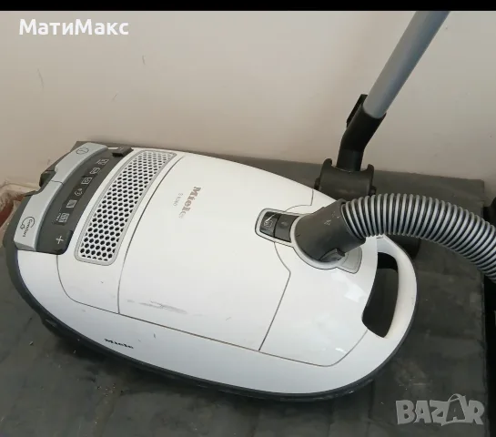 Прахосмукачка MIELE 1200W, снимка 3 - Прахосмукачки - 55702860