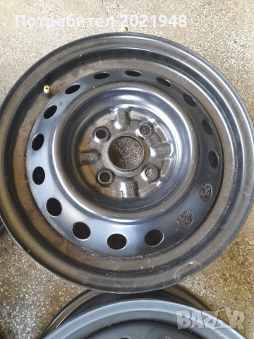 Продава джанти за Toyota Yaris,14 цола, снимка 3 - Гуми и джанти - 55089869