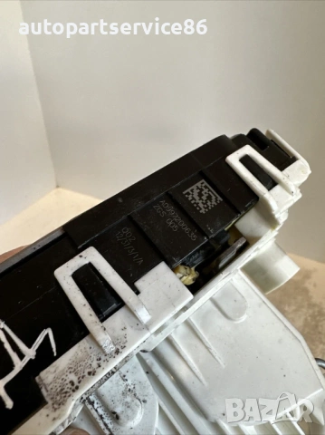 Заключващ механизъм предна дясна врата за Mercedes W212 (2012) A0997200635 , снимка 2 - Части - 54136969