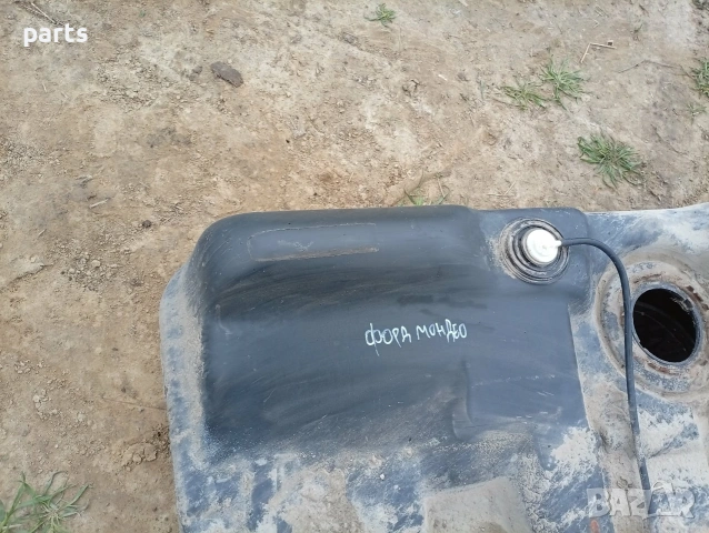 Резервоар Форд Мондео 1.8 Бензин , снимка 3 - Части - 54045971