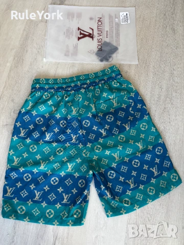 екип с къси ръкави LOUIS VUITTON реплика, снимка 3 - Спортни дрехи, екипи - 54781637