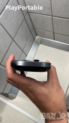 Modded PS Vita PCH-1100 Complete in Box 128GB/256GB with games, снимка 9 - PlayStation конзоли - 54384184