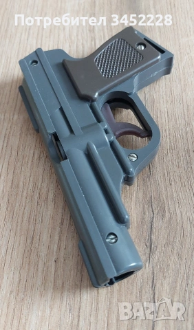 Играчка нова пистолет Русия за колекционери с оригиналната кутия , снимка 4 - Антикварни и старинни предмети - 54244519