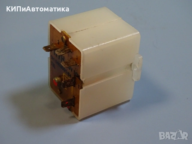 реле за време тип РПУН 220V 50Hz 2.5A