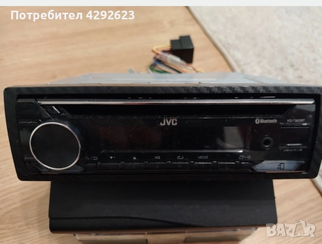 CD Player JVC модел KD-T922BT, снимка 4 - MP3 и MP4 плеъри - 54695652