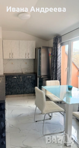 тистаен апартамент в кв. Център