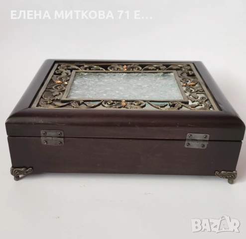 Голяма дървена кутия за бижута със сатенена облицовка, снимка 4 - Други ценни предмети - 54392519