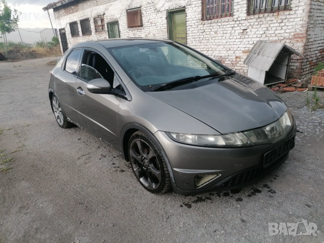 Honda civic 1.8 на части 