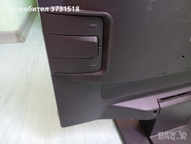 Отличен 19" монитор Хюндай, екран, снимка 3 - Монитори - 54213664