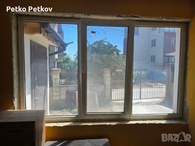 PVC и алуминиева дограма– бяла