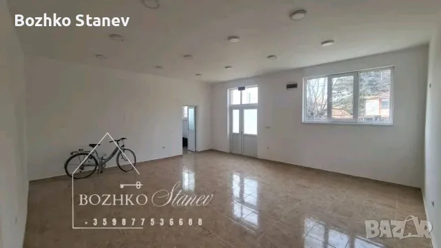 Продава се търговско помещение , снимка 3 - Магазини - 55346543