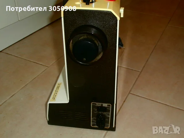 Шевна машина Privileg Модел 5003 с педал, снимка 3 - Шевни машини - 55332365
