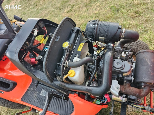 ДИЗЕЛОВА ДВУЦИЛИНДРОВА KUBOTA GR 1600. ПЕРФЕКТНА , снимка 12 - Градинска техника - 55122994