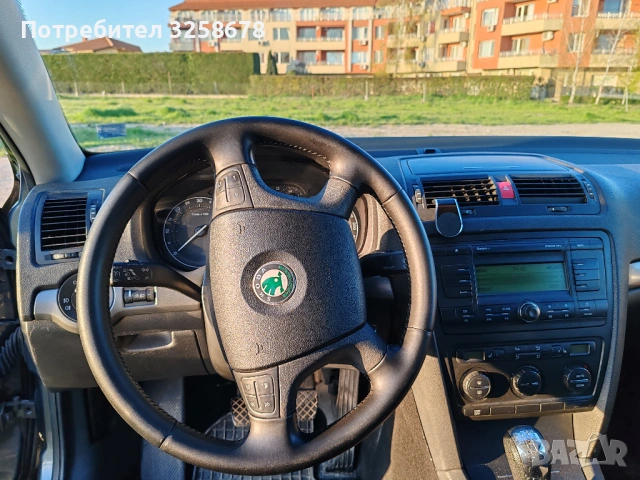 Skoda Octavia II / 1.9 TDI / 105, снимка 7 - Автомобили и джипове - 53614158
