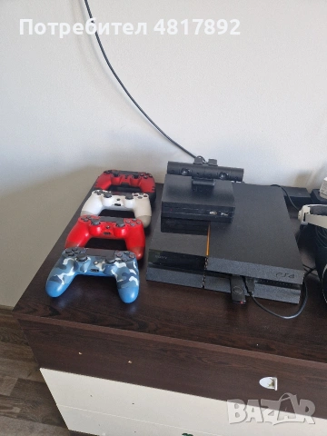 Playstation 4 с аксесоари, снимка 3 - PlayStation конзоли - 54425188
