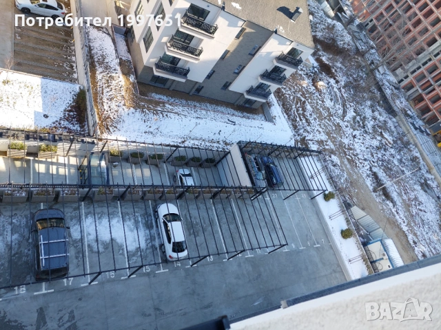 дава под наем двойно надземно паркомясто