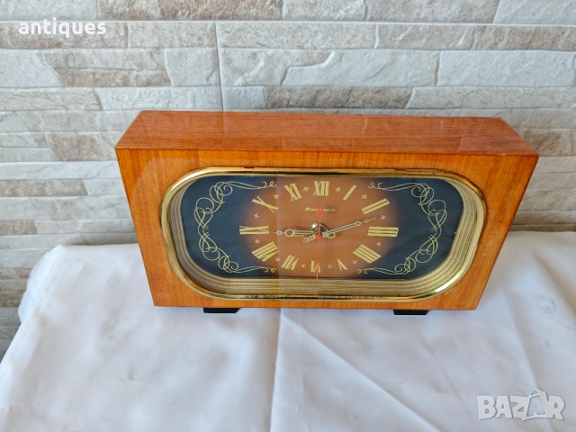 Kаминен кварцов часовник - Янтарь / Jantar - Антика - 1970", снимка 2 - Антикварни и старинни предмети - 54105767