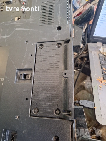 оригинална стойка Телевизор PANASONIC модел TX-32ES400E, снимка 5 - Стойки, 3D очила, аксесоари - 54981767