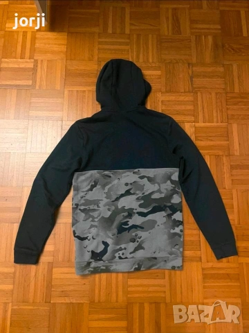 Оригинално Nike Dri-FIT Men's Full-Zip Camo Training, снимка 3 - Спортни дрехи, екипи - 55002797