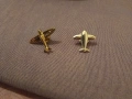 Sportfire airplane lapel pins позлатена значка с винт самолет и втора посребрена, снимка 1