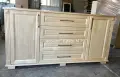 Скрин 173 см. с 4 чекмеджета и 2 врати-Масив., снимка 1