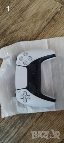 Playstation 5 с 5 игри, снимка 2 - PlayStation конзоли - 54763934