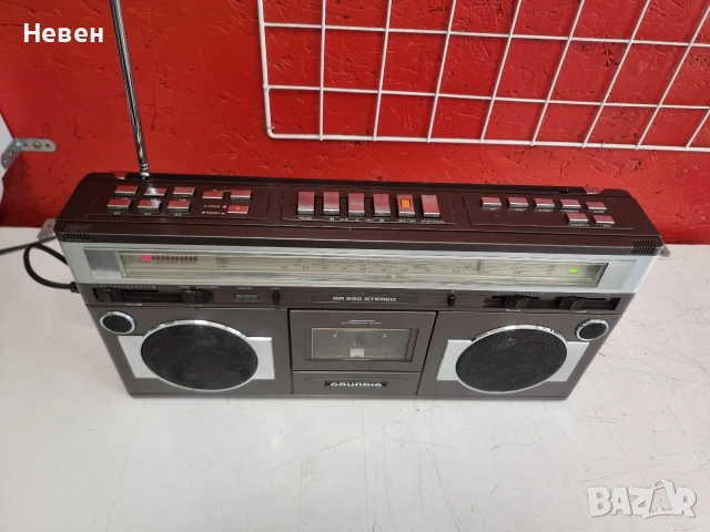 Радио касетофон GRUNDIG RR 660, снимка 3 - Радиокасетофони, транзистори - 54808167