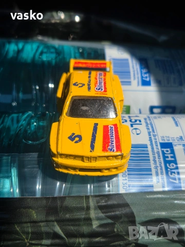 Английско Корги BMW 1:60, снимка 2 - Колекции - 55199032