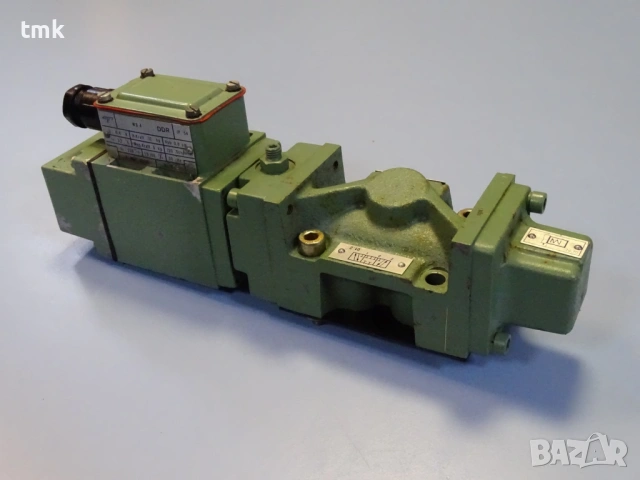 Хидравличен разпределител ORSTA TGL10919 Hydraulic Valve с една бобина WS4 220V