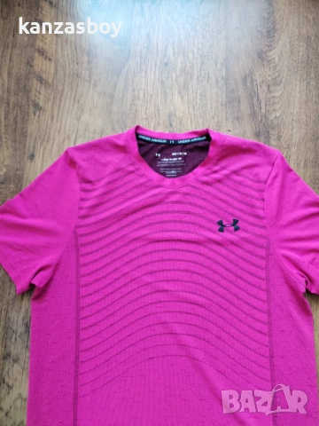 Under Armour - страхотна мъжка тениска КАТО НОВА M , снимка 3 - Тениски - 54597135