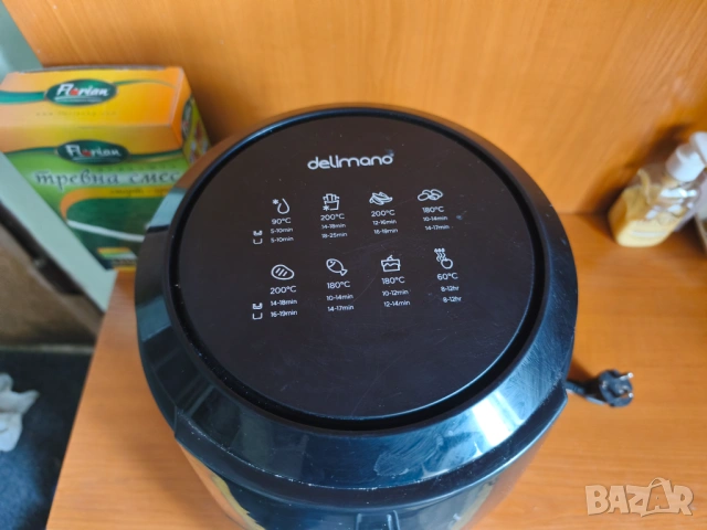 Продавам фритюрник с горещ въздух Делимано , снимка 3 - Фритюрници - 54663413