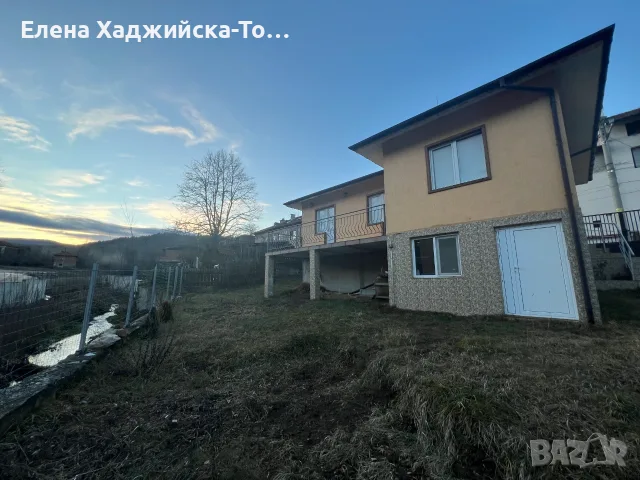 Обзаведена къща в гр.Батак