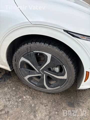 Зимни гуми за KIA EV 6  255/45/20, снимка 8 - Гуми и джанти - 54379911