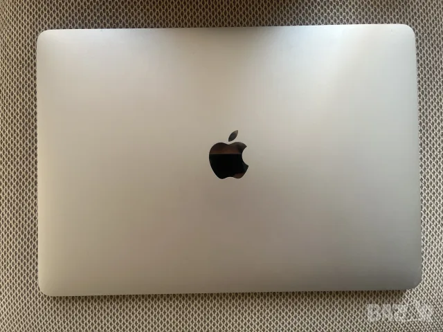 MacBook Pro A2338 13inch M1 8ram 256gb