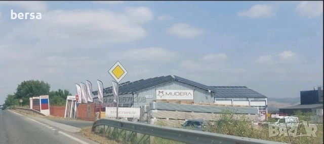 Продава 2 съседни парцела с лице на магистралата за Бургас на 50 м от Модера