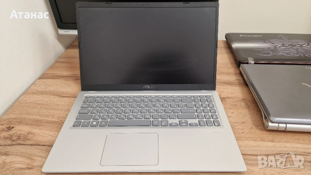 3 Лаптопа комплект Asus x515ea + Sony Vaio + Lenovo IdeaPad Y560, снимка 3 - Лаптопи за дома - 54351706