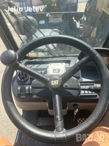 Телескопичен товарач Caterpillar TH337C, снимка 11 - Селскостопанска техника - 55672557