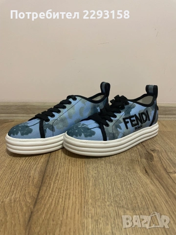 Дамски обувки Fendi, снимка 2 - Маратонки - 55265559