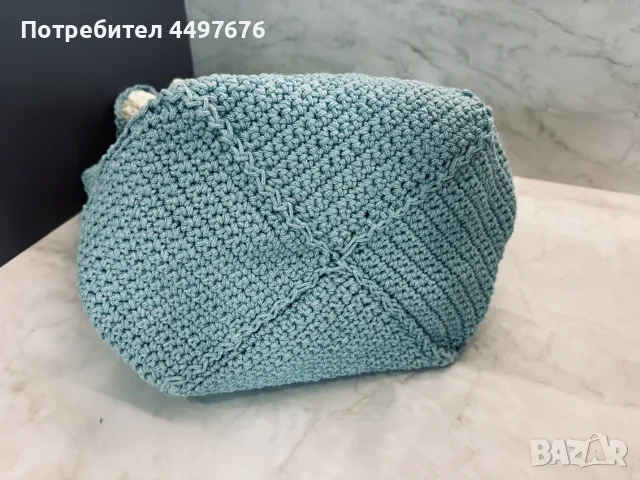 Ръчно изплетена на една кука лятна чанта с хастар и украсена с 3D цвете и пискюл, снимка 2 - Чанти - 55440123