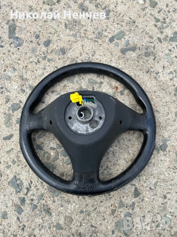 Трилъчев волан с еърбег за Ауди , снимка 2 - Части - 54236534