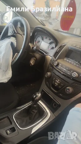 Опел Insignia 4x4 ударена отпред - за части и ремонт, снимка 2 - Автомобили и джипове - 55541051