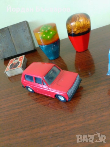 ЛОТ соц. старинни вещи. Колички,камионче, топки за ск.лост и др., снимка 3 - Колекции - 54212069