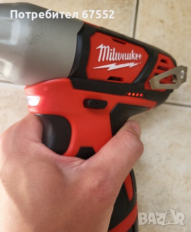 Оригинален импакт Milwaukee М12 от САЩ с батерия 3Ah (неоригинална). 112 нютона, снимка 7 - Винтоверти - 55279496