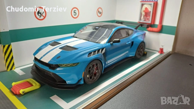 Мащабни модели коли 1:18 / GT-SPIRIT Ford Mustang GTD / MOTORMAX Nissan Skyline R34, снимка 8 - Колекции - 54911522
