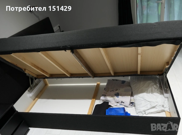 Тапицирано легло - спалня 180 х 200 отлично състояние, снимка 3 - Спални и легла - 54646121