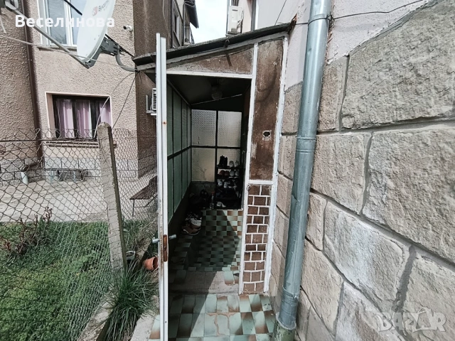 Продава се етаж от къща в гр. Банкя, снимка 2 - Етаж от къща - 54540449