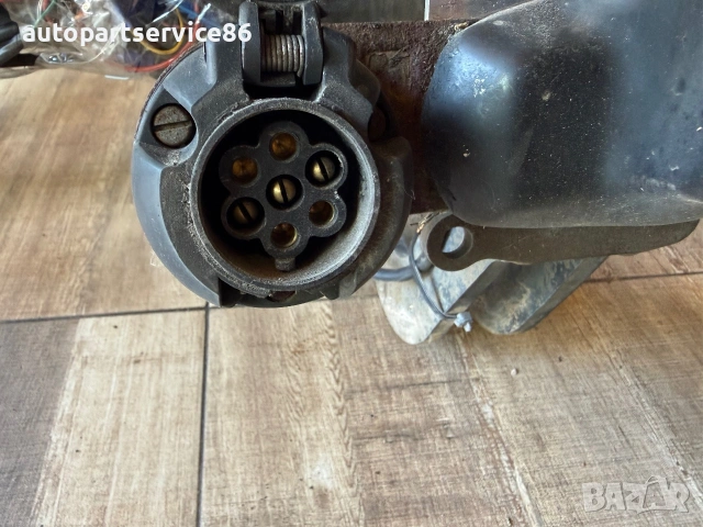 теглич за Hyundai i40 2015г комби, снимка 5 - Части - 54970078