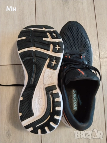 Brooks adrenalin GTS 23, снимка 4 - Маратонки - 54898465